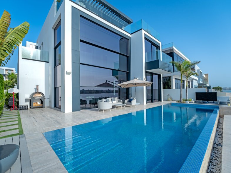 Luxury property in Dubai and Abu Dhabi: two great offers