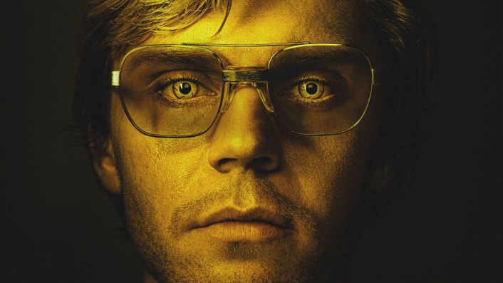Evan Peters stuns the Netflix series “Dahmer – Monster: The Jeffrey Dahmer Story.”