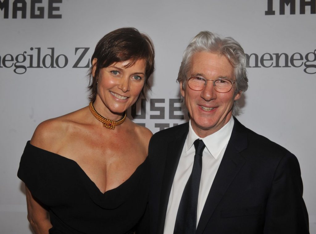 Richard Gere and  Carey Lowell