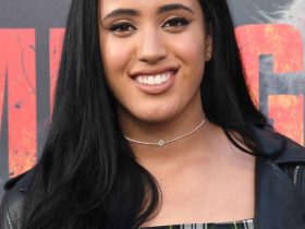 Simone Alexandra Johnson Wiki, Net Worth, Parents, WWE
