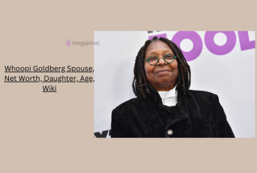 Whoopi Goldberg Spouse, Net Worth, Daughter, Age, Wiki